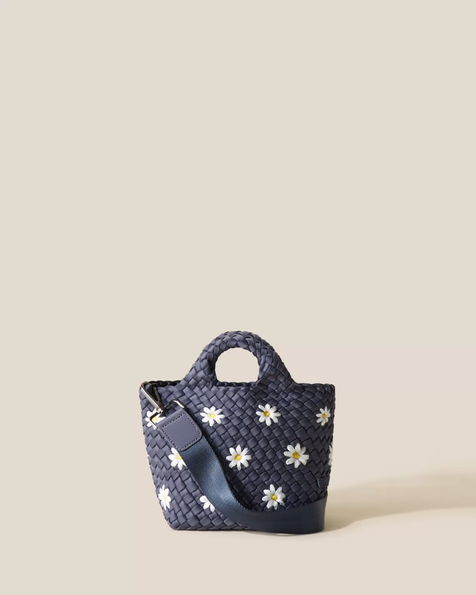 Crossbodies<NAGHEDI St. Barths Petit Tote Daisy Anchor